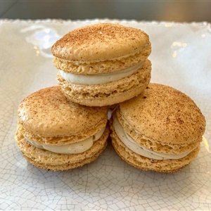 Churro French Macaron